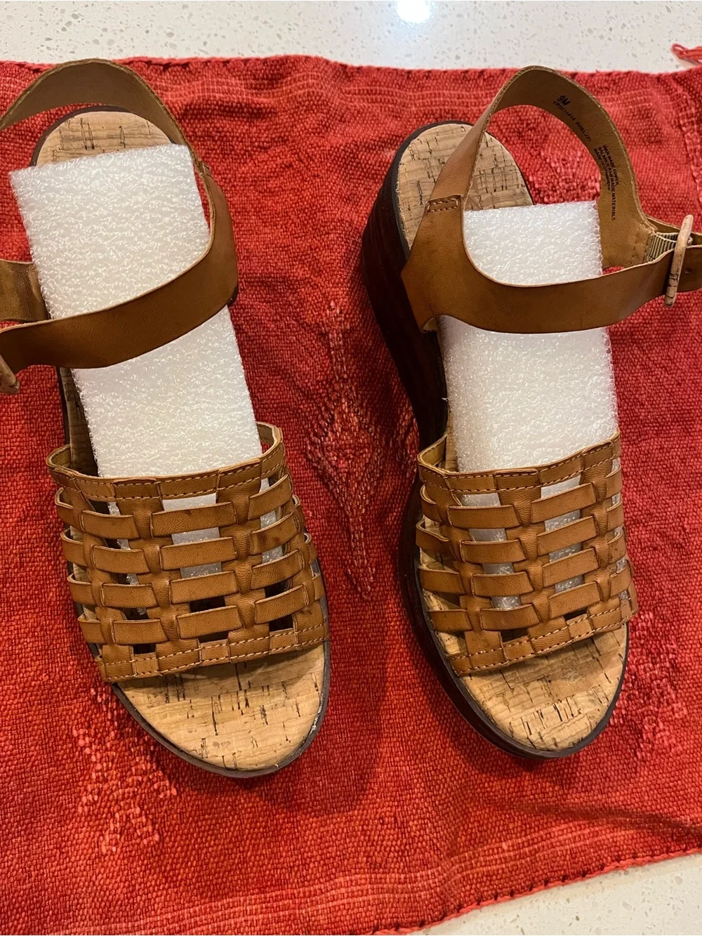 Korks Women’s Tan Woven Leather Platform Sandals